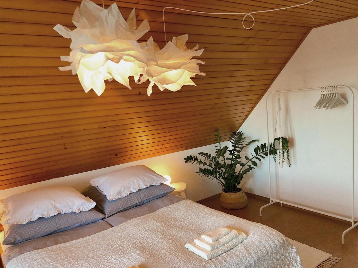Lakeview Guesthouse & Chalet ブレッド エクステリア 写真