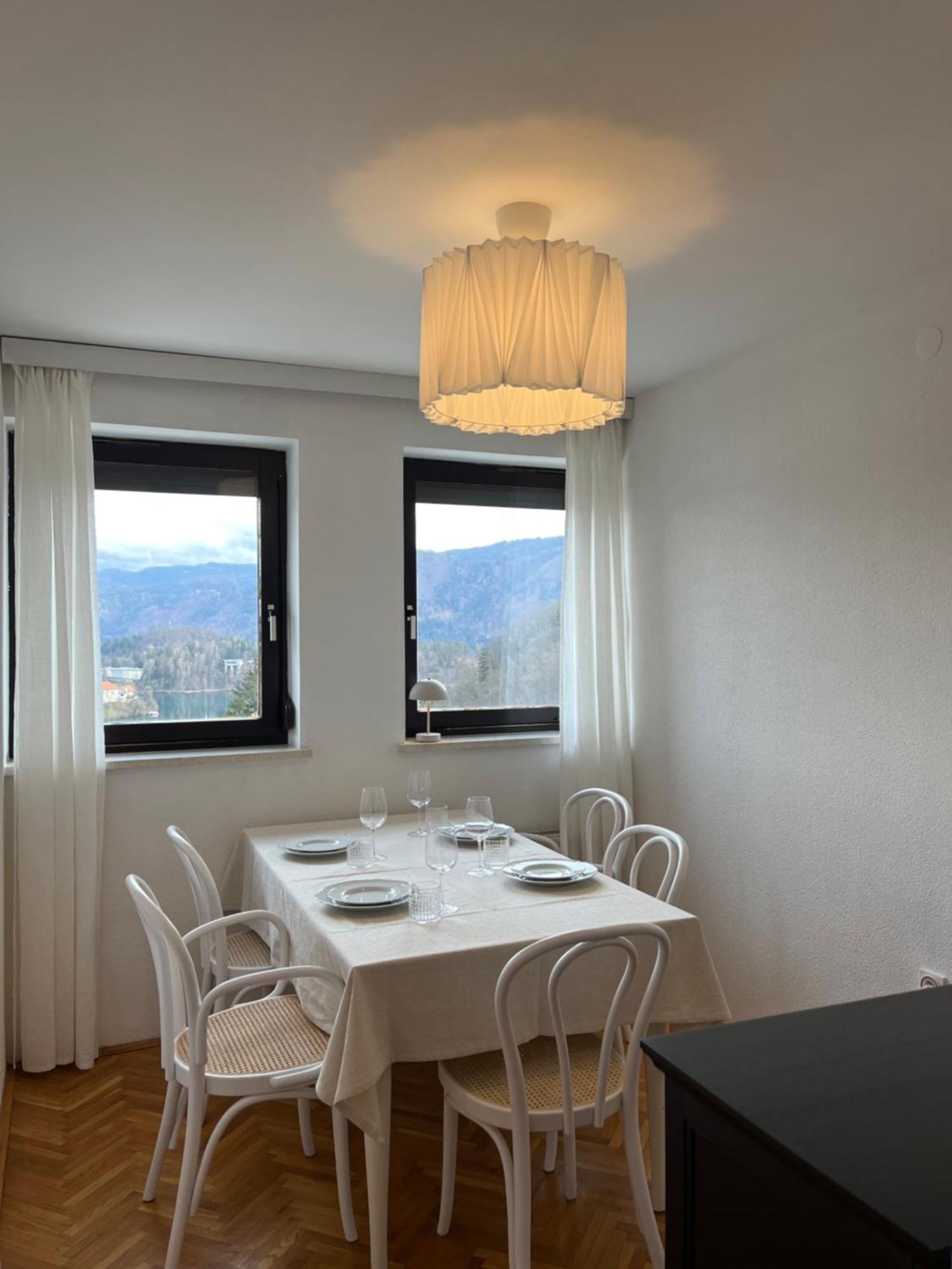 Lakeview Guesthouse & Chalet ブレッド エクステリア 写真