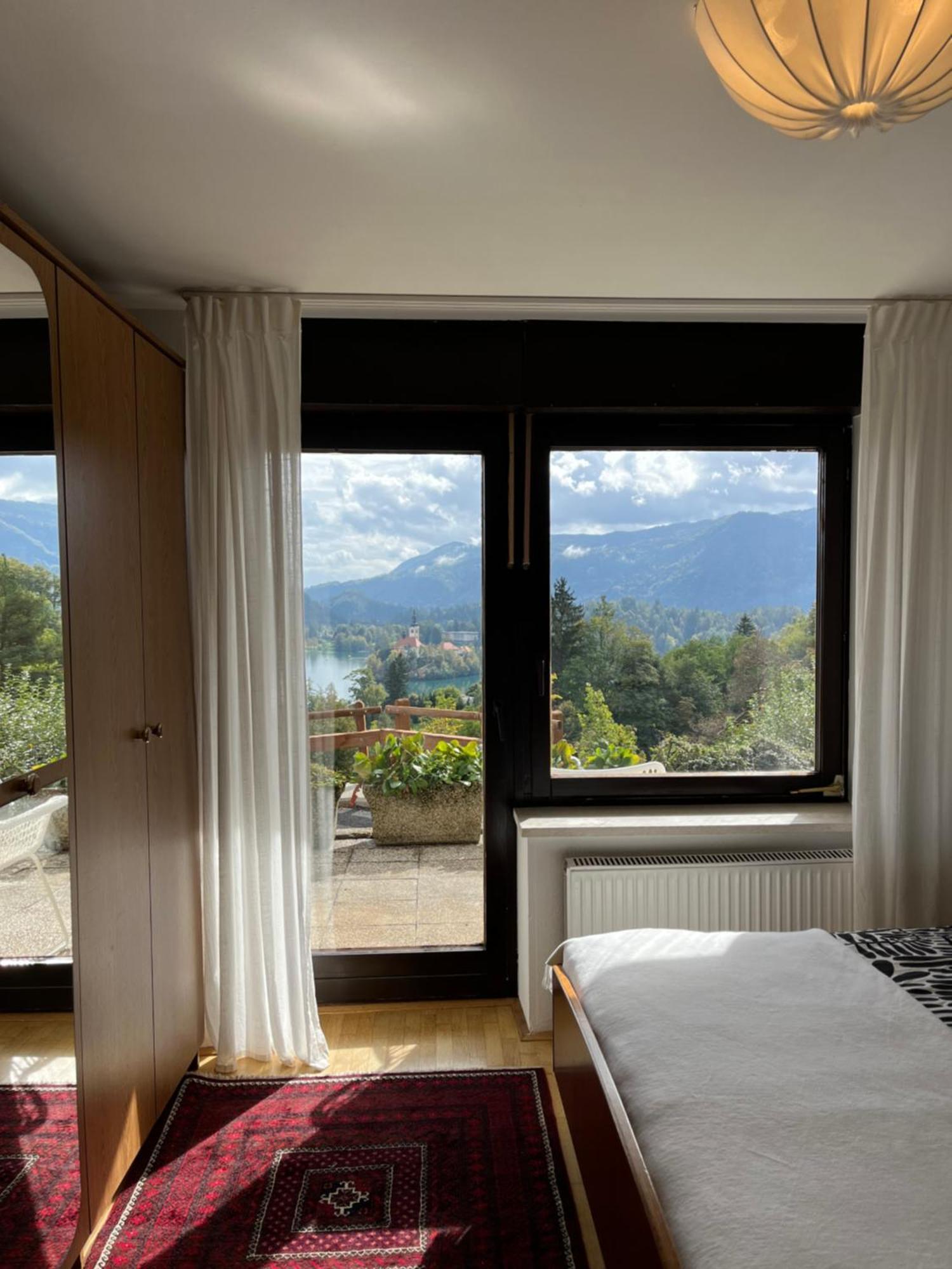 Lakeview Guesthouse & Chalet ブレッド エクステリア 写真